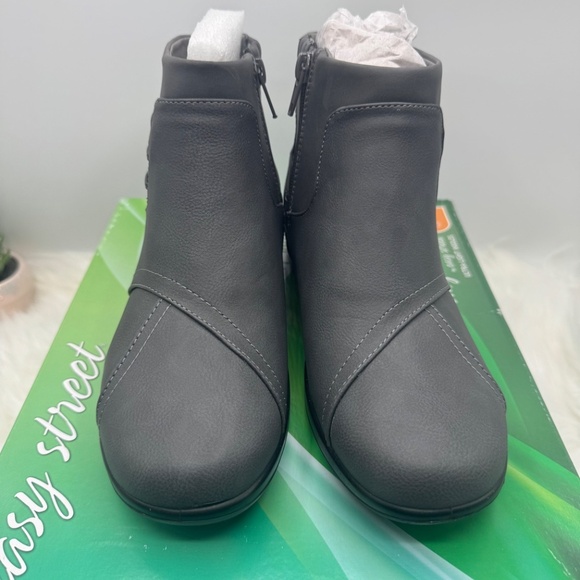 Easy Street Guild Comfort Ankle Boots - Picture 6 of 7
